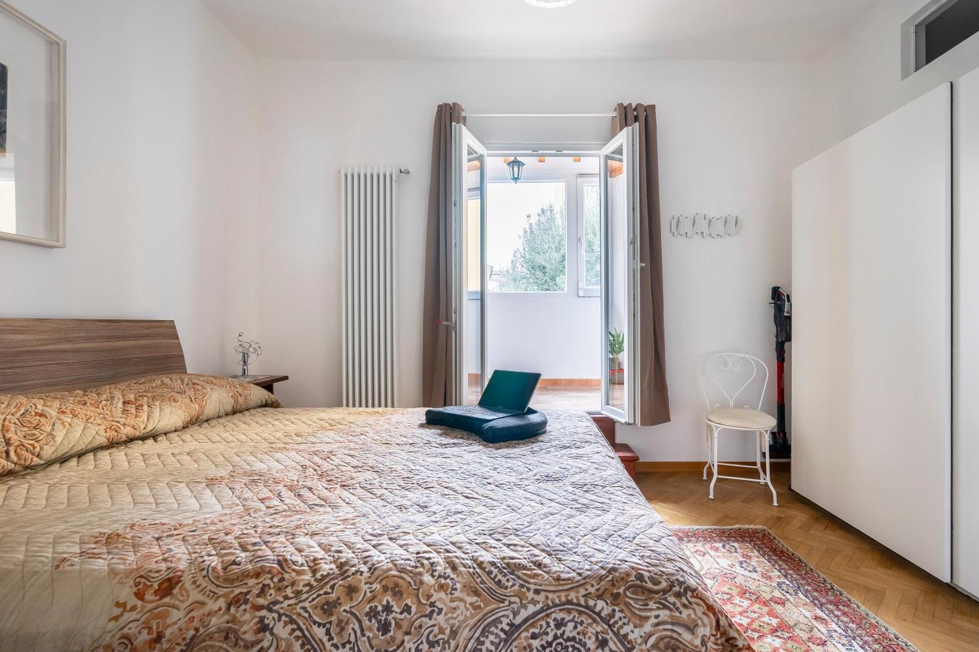 Flat Moon Over Florence Terrace And Free Parking Екстериор снимка