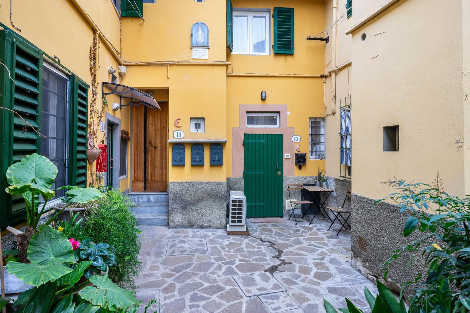Flat Moon Over Florence Terrace And Free Parking Екстериор снимка